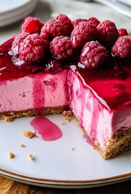 Raspberry Cheesecake with Raspberry Sauce