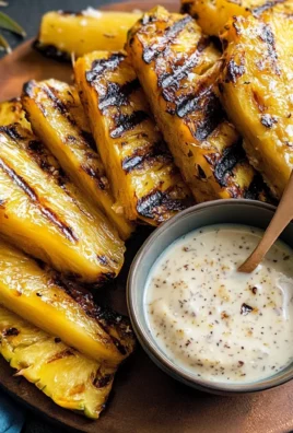 Grilled Pineapple with Coconut Vanilla Extract (Alcohol-Free) Sauce