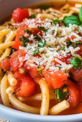 Bruschetta Pasta (Pasta with Tomatoes and Basil)