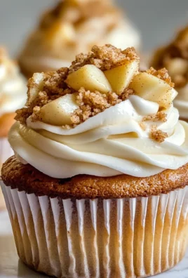 Apple Crisp Cupcakes