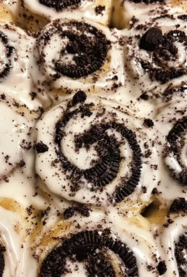 Cookies and Cream Cinnamon Rolls