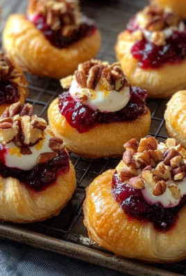 Cranberry Cream Cheese Crescent Bites